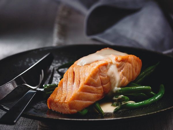rezept-lachs-mit-ahorn-buttersauce