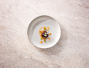 Rote Bete in Salz gebacken // Ahornbutter // Feta // Estragon
