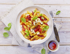 Schnelle Pasta mit Ahornsirup-Tomaten-Sugo