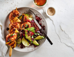 Garnelen-Spieß mit Ahorn-Granatapfel-Dressing