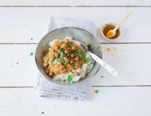 Veganes Ahorn-Kichererbsen Curry Masala