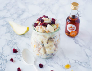 Veganer Ahorn-Fruchtjoghurt