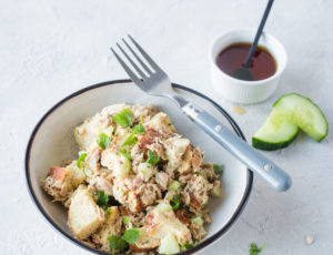 Laugengebäck in Thunfisch-Kräutercreme