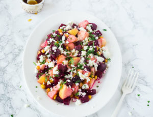Bunter Gemüsesalat mit Ahorndressing
