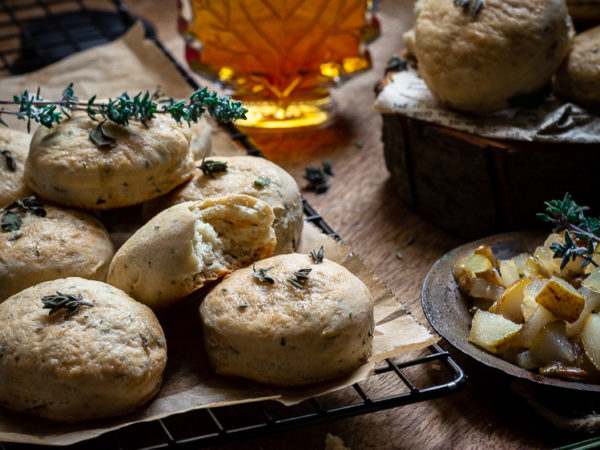 Ahorn-Kräuter-Scones