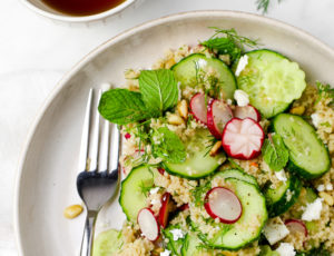 Couscous-Salat mit Ahornsirup-Dressing