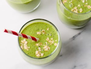 Grüner Smoothie mit Ahornsirup