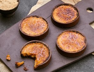 Ahorn-Süßkartoffel-Crème Brûlée Tarteletts