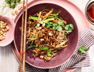 Rezeptbild/Serviervorschlag für Gebratene Sobanudeln mit Gemüse und Ahorn-Tofu