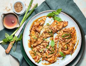 Rezeptbild/Serviervorschlag für Reisblätter-Pizza mit Spicy Ahorn-Chicken